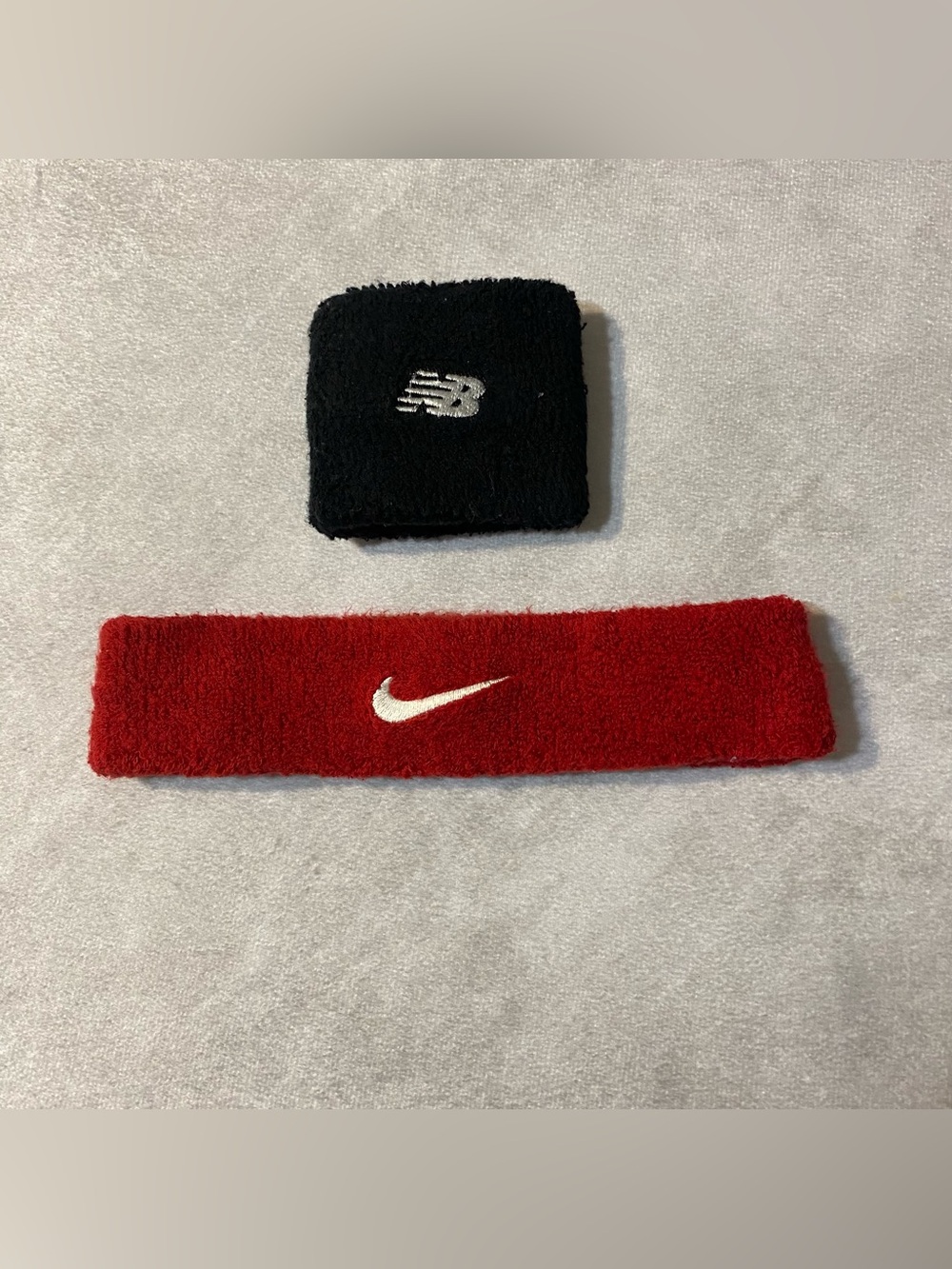 Nike Red White Sweatband & New Balance Black Wristband Basketball Track Running